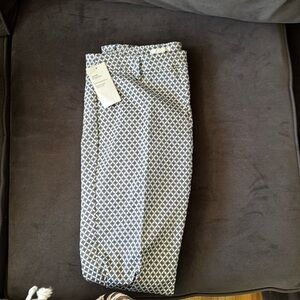 H&M Patterned Capri Pants